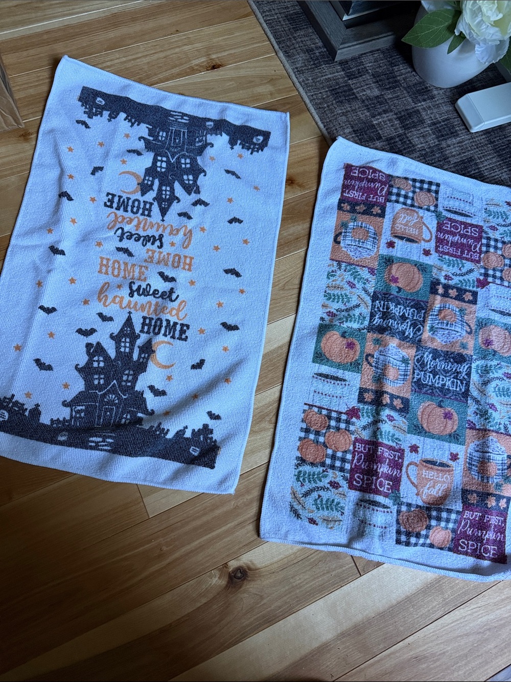 Halloween Haunted Home Decorative Kitchen Towels - White and Orange